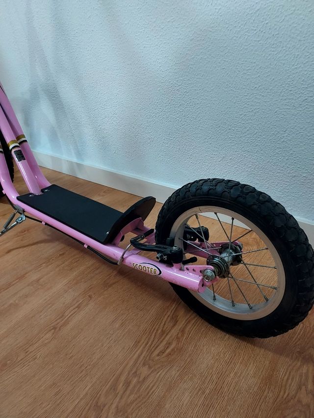 Patinete ruedas neumáticas grandes