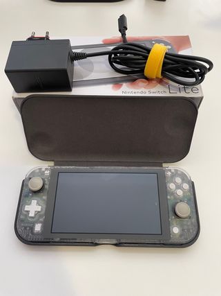 Nintendo Switch Lite trasparente