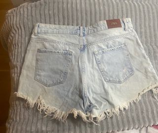 Vaqueros cortos zara