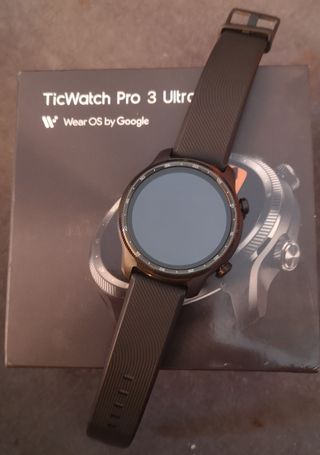 TICWATCH PRO 3 ULTRA GPS COMO A ESTRENAR