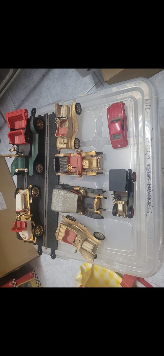 1/18 ? 1/24 ? Maqueta coches