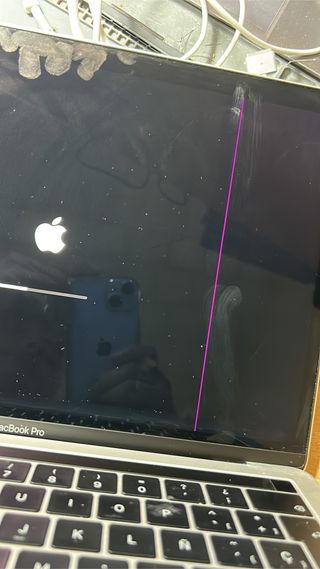 Reparación de pantalla de MacBook Pro 