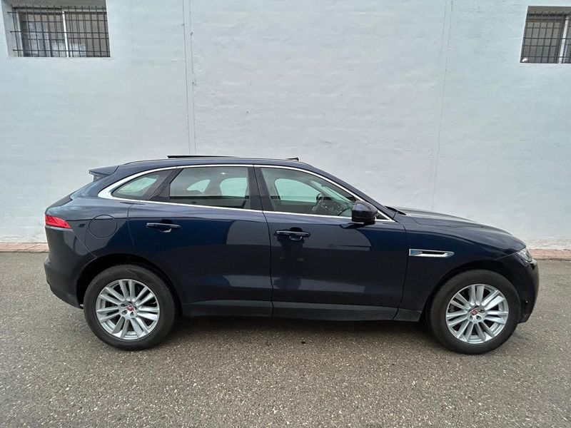 Jaguar F-Pace 2017 - foto 1
