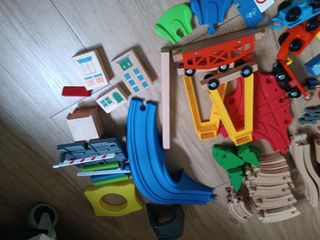 Piezas de tren de madera