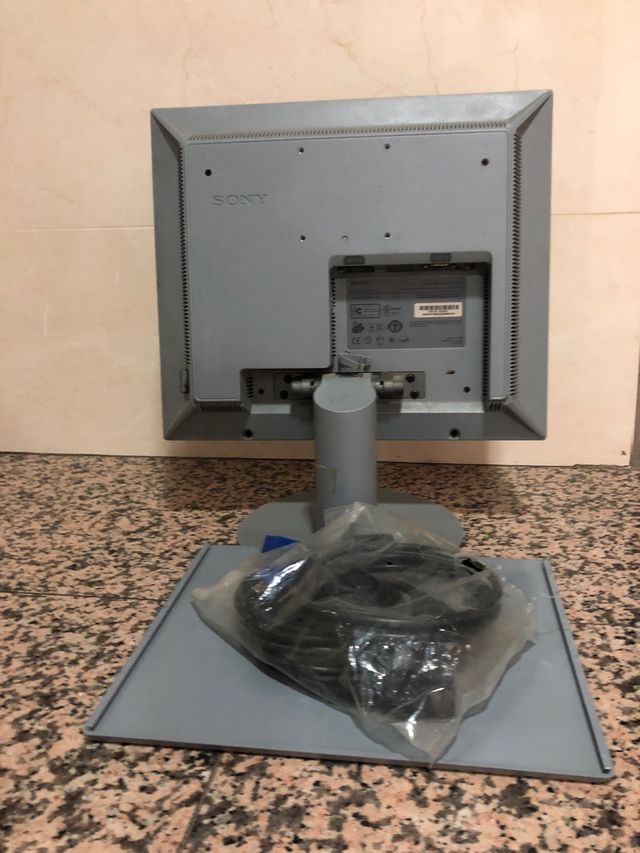 Monitor sony 15" VGA mod SDM-S73