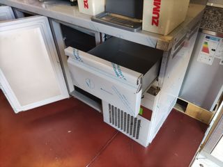 FRENTE MOSTRADOR 4 PUERTAS HOSTELERÍA