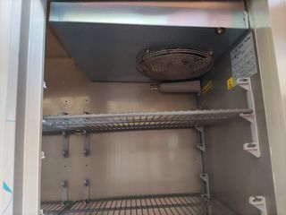 FRENTE MOSTRADOR 4 PUERTAS HOSTELERÍA