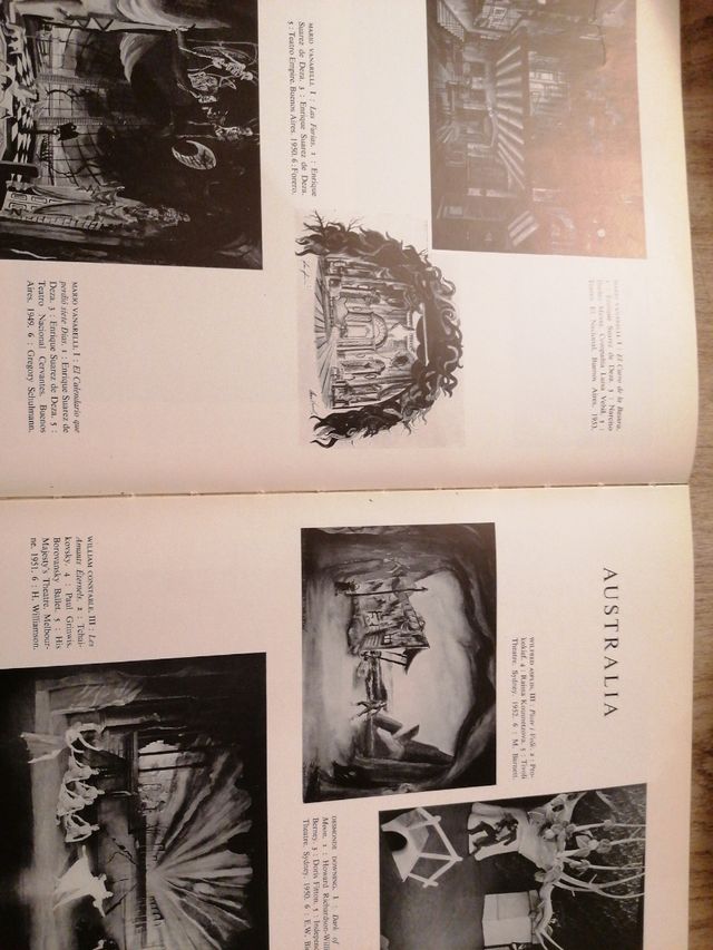 Le Decor de Theatre dans le Monde