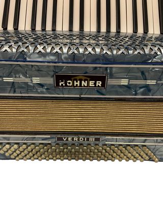 ACORDEON HOHNER VERDI III