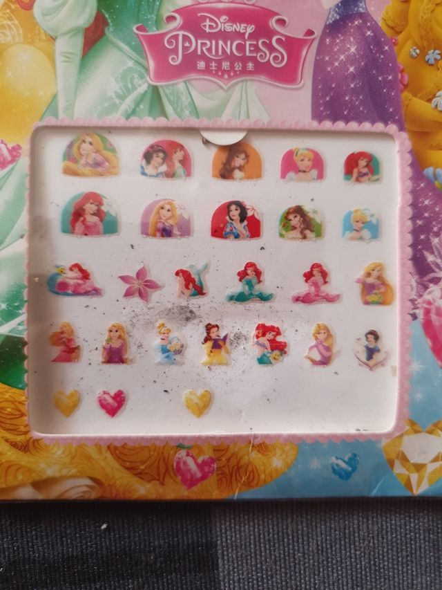 Princesas Disney decoración uñas