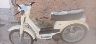 vespino al con muchos repuestos