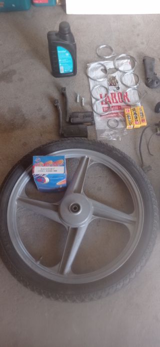 vespino al con muchos repuestos