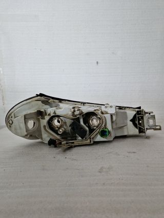 Faro Izquierdo Ford Mondeo 1.6G 1995