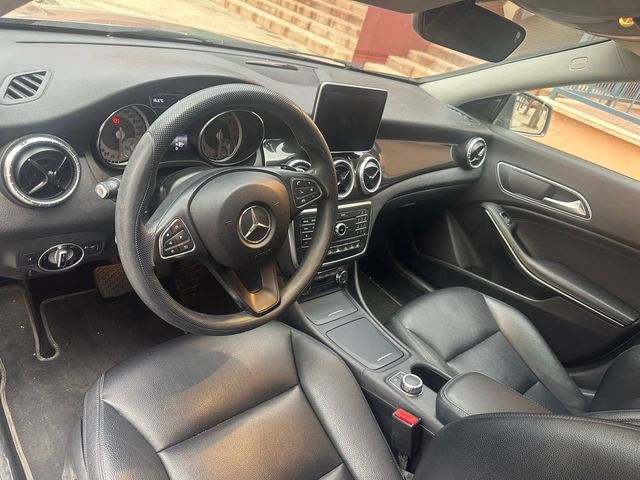 Mercedes-Benz Clase CLA 2015