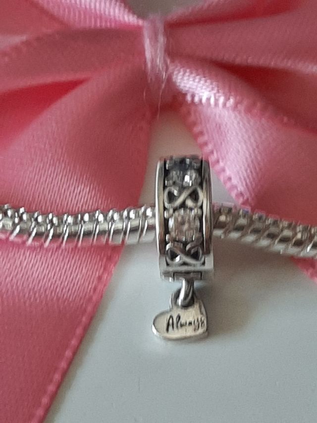 Charm clip en plata de ley S 925.