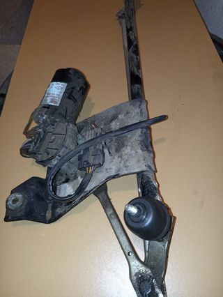 Motor limpia parabrisas Dacia Logan