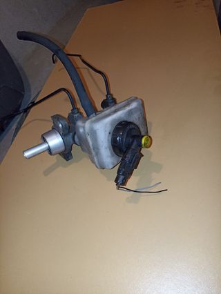 Bomba de freno Dacia Logan