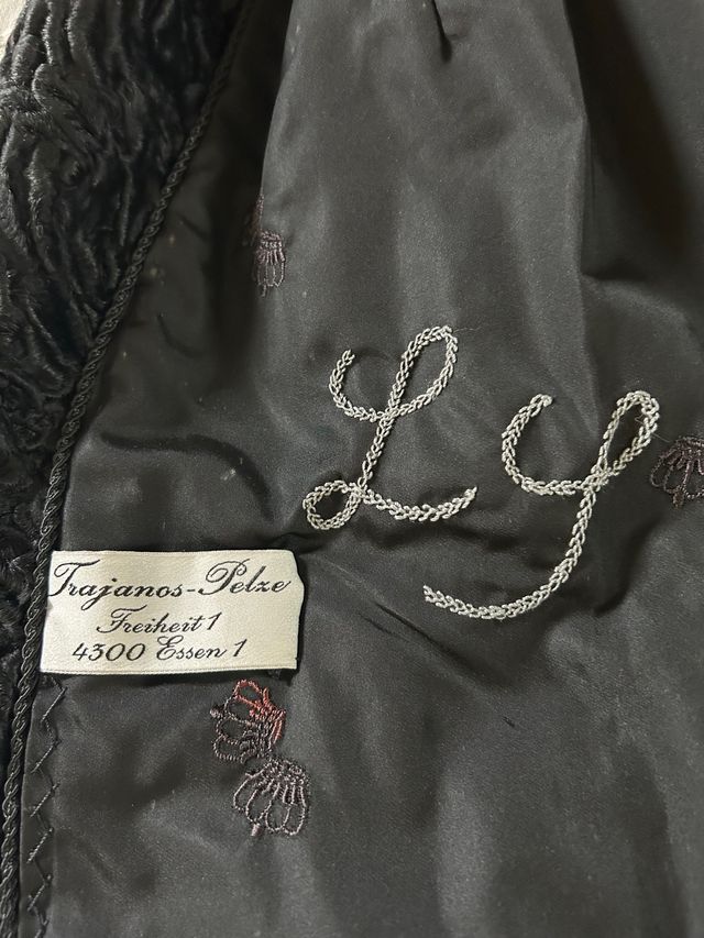 Abrigo de astracan. Pieza de colección.