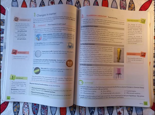 Physics and Chemistry. 9788448608842