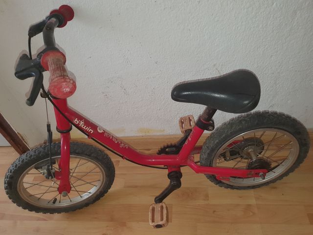 Bicicleta para niños (con pedales)