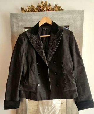 Chaqueta vaquera negra t/42  Pedro del Hierro bord