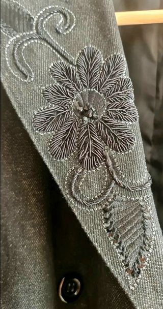 Chaqueta vaquera negra t/42  Pedro del Hierro bord