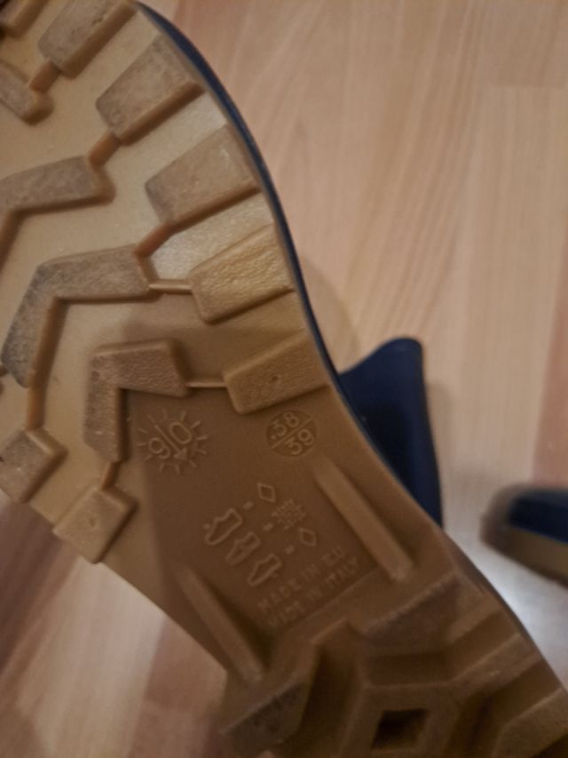 Botas de Agua Nuevas. T38-39