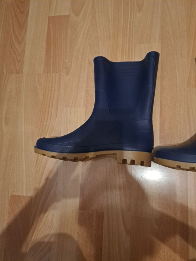 Botas de Agua Nuevas. T38-39