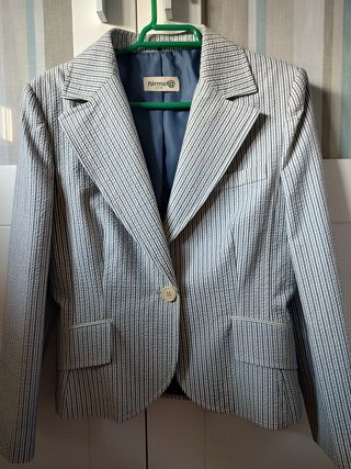 Americana talla38. Marca fórmula Joven