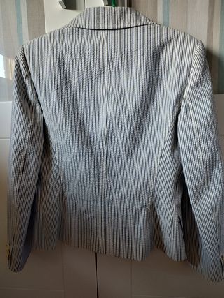 Americana talla38. Marca fórmula Joven