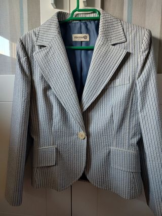 Americana talla38. Marca fórmula Joven