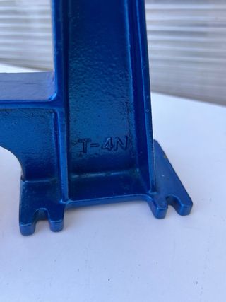 Remachadoras y prensa manual