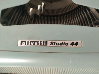 Maquina de escribir Olivetti