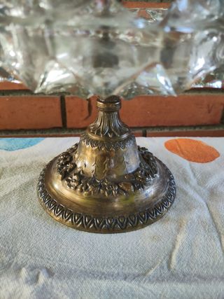 Cenicero pie, latón y vidrio vintage