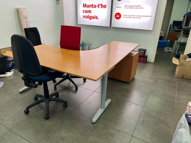 𝐄𝐬𝐜𝐫𝐢𝐭𝐨𝐫𝐢𝐨 𝐞𝐬𝐪𝐮𝐢𝐧𝐚 𝐢𝐳𝐪𝐮𝐢𝐞𝐫𝐝𝐚, 𝐜𝐡𝐚𝐩𝐚 𝐫𝐨𝐛𝐥𝐞