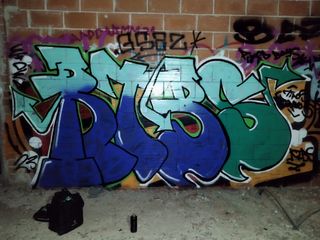 Pinto murales diseños graffiti