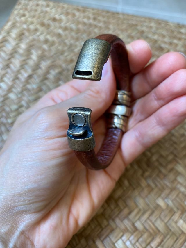 Pulsera de cuero