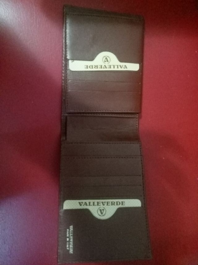 Billetera de piel Valleverde
