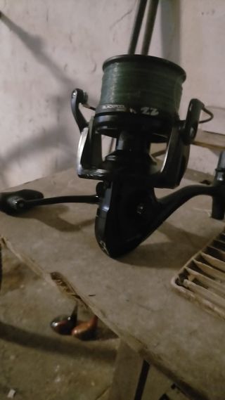 caña de pescar+ carrete con 2bobinas