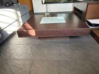 Mesa salon cuadrada (la vendo x cambio mobiliario)
