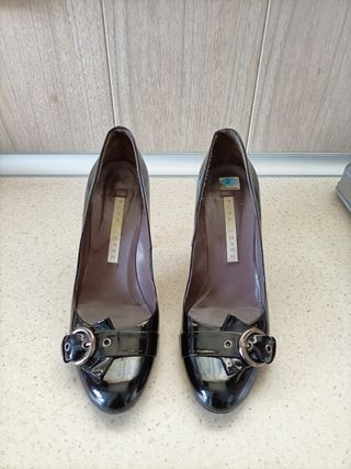 Zapatos de tacón de fiesta