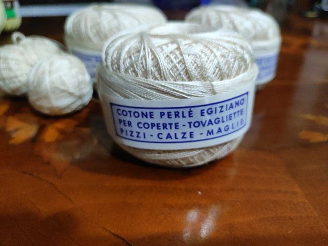 3 gomitoli puro cotone colore ecru