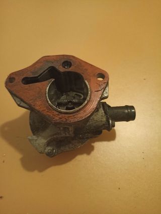 Bomba de evacuación Dacia Logan