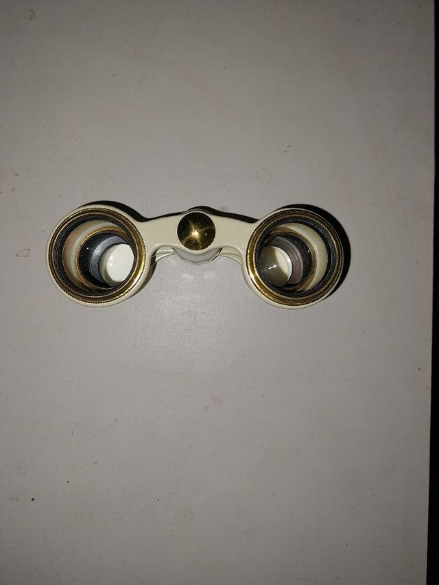 Binocoli dell'anno sovietico 1960