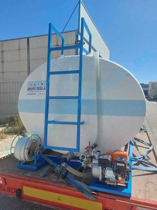 DEPOSITO DE 12000 LITROS PARA TRANSPORTE DE AGUA