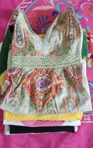 Lote de camisetas (8-10años)