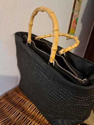 BOLSO MUJER NEGRO STRADIVARIUS