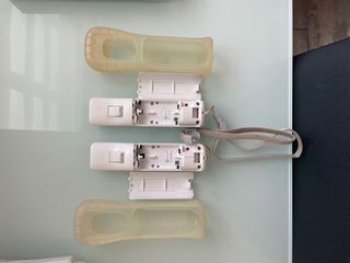 Consola wii con mandos y juegos