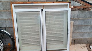 Ventana aluminio  y contraventanas mallorquinas