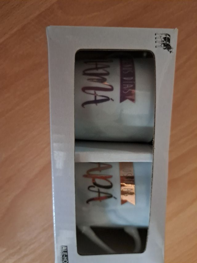 Tazas pequeñas : Buenos días papá y mamá